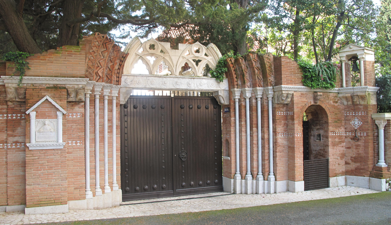 Çelik Kapı Sistemleri